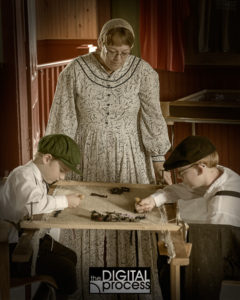 travel photography tips shoot people