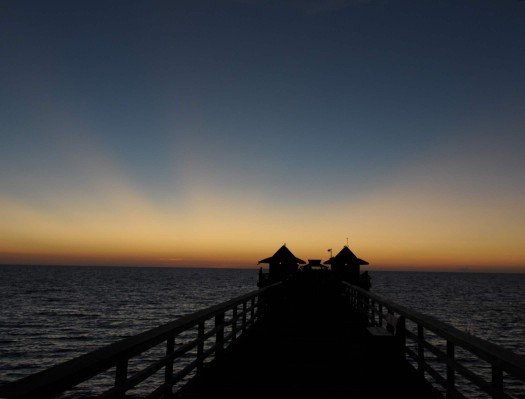 Photo Composition - sample 20 - symmetrical images Photo Composition - sample 20 - symmetrical images